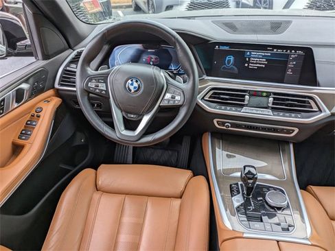 Used 2022 BMW X5 xDrive45e image 18