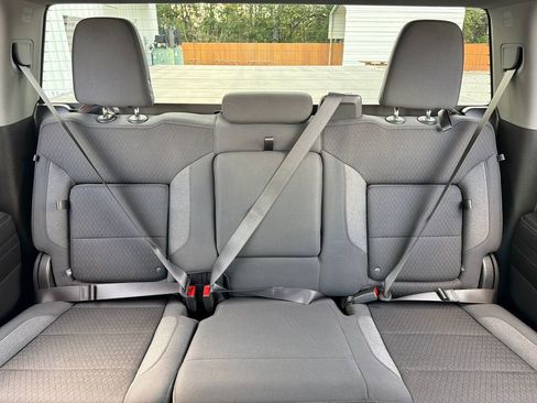 Used 2024 GMC Sierra 1500 Elevation image 30