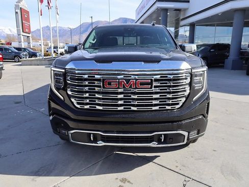 Used 2026 GMC Sierra 1500 Denali w/ Technology Package AWD/4WD image 9