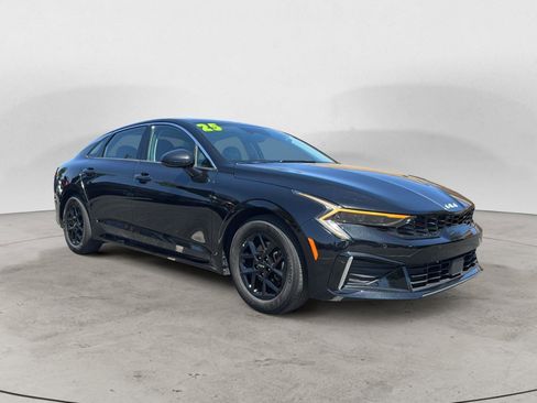 Used 2025 Kia K5 LXS FWD image 1