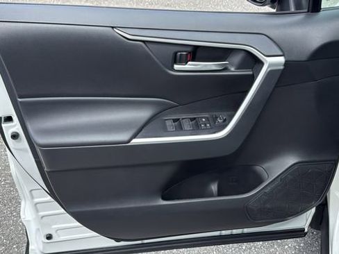 Used 2024 Toyota RAV4 XLE w/ Convenience Package image 18