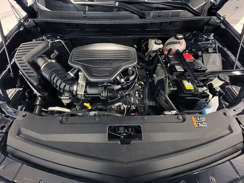 Used 2025 Cadillac XT6 Premium Luxury image 46