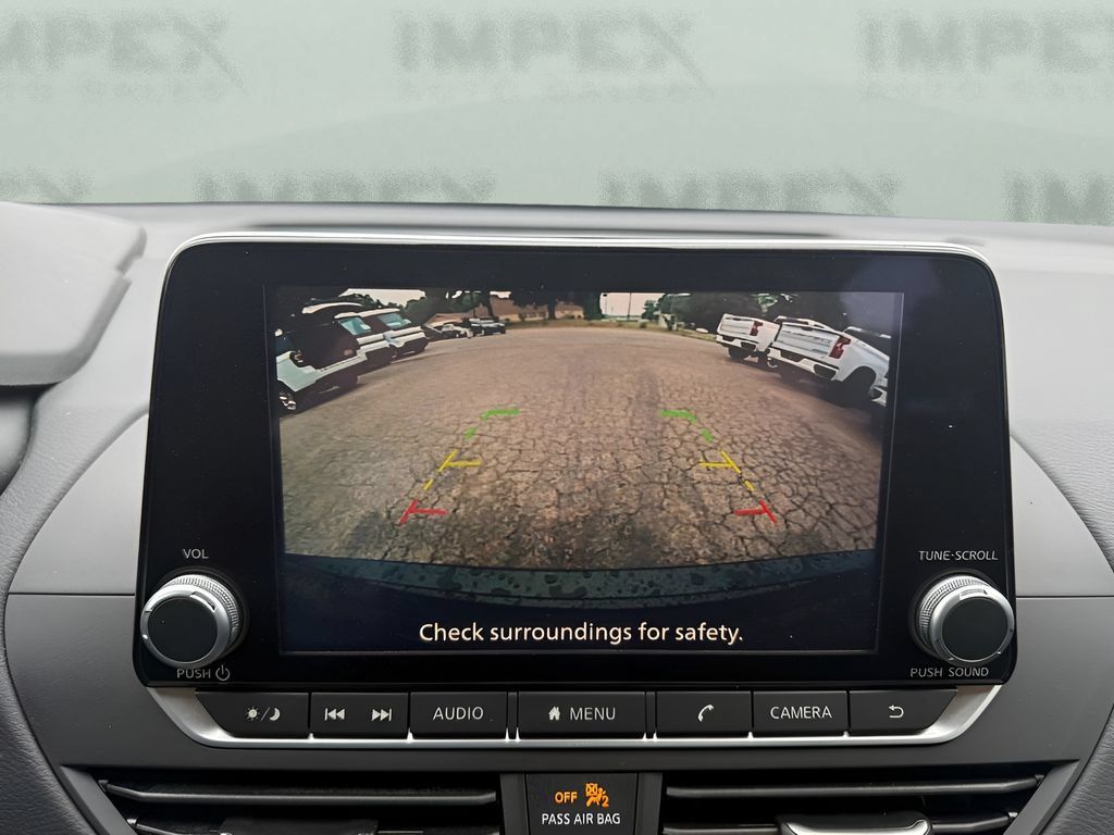 Used 2025 Nissan Altima 2.5 S FWD image 21