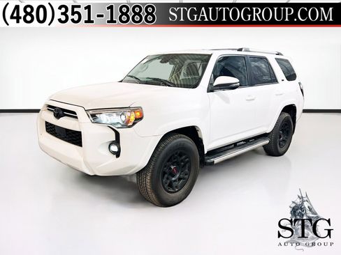 Used 2022 Toyota 4Runner SR5 Premium image 1