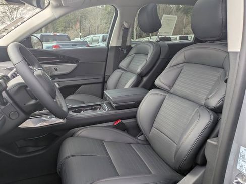 New 2026 Lincoln Nautilus Reserve image 18