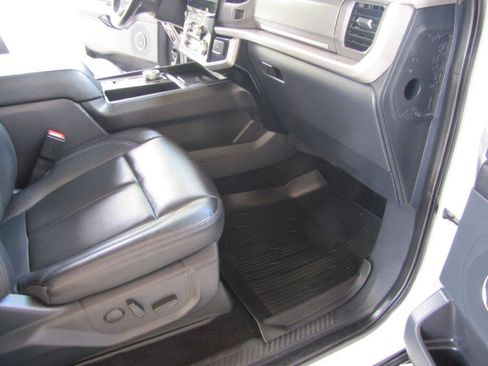 Used 2022 Ford Expedition XLT RWD image 25