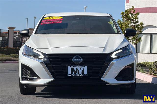 Used 2024 Nissan Altima 2.5 SV FWD image 9