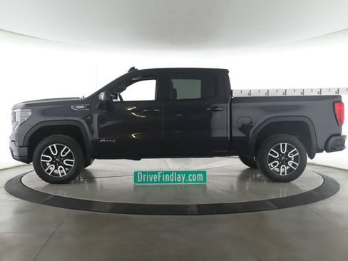 Used 2022 GMC Sierra 1500 AT4 w/ AT4 Preferred Package AWD/4WD image 9