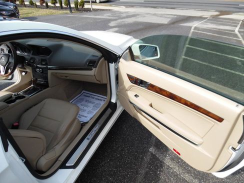 Used 2013 Mercedes-Benz E 350 Coupe w/ Premium 2 Pkg image 19