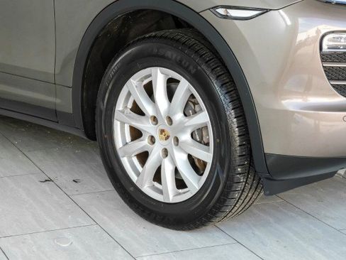Used 2014 Porsche Cayenne Platinum Edition AWD/4WD image 59
