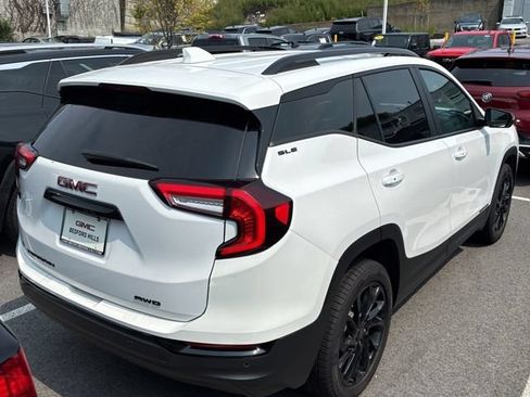 Used 2023 GMC Terrain SLE w/ Elevation Edition AWD/4WD image 2