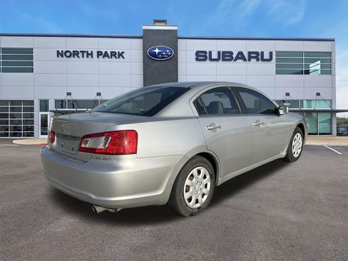 Used 2011 Mitsubishi Galant ES FWD image 3
