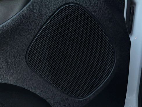 Used 2018 Dodge Grand Caravan SXT w/ Blacktop Package image 28