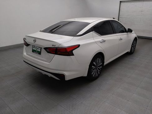 Used 2024 Nissan Altima 2.5 SV FWD image 9