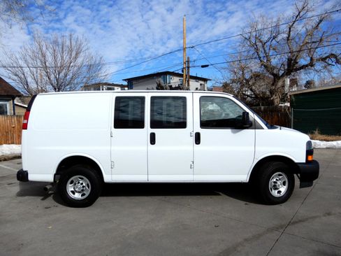 Used 2022 Chevrolet Express 2500 w/ Driver Convenience Package image 4