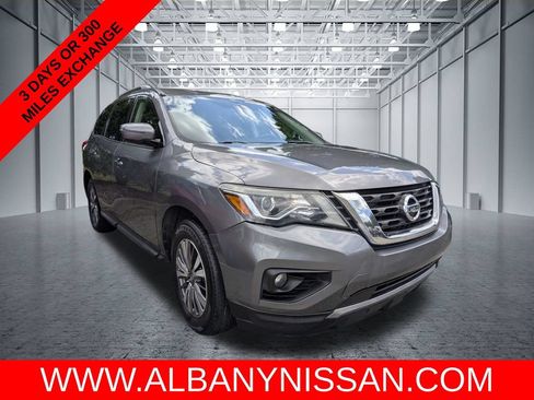 Used 2019 Nissan Pathfinder SV AWD/4WD image 1