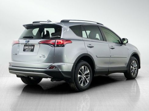 Used 2018 Toyota RAV4 XLE w/ Convenience Package image 5