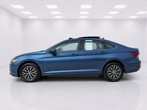Used 2019 Volkswagen Jetta SE w/ Cold Weather Package FWD image 6