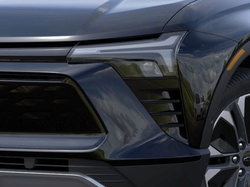 New 2026 Chevrolet Blazer EV LT image 40