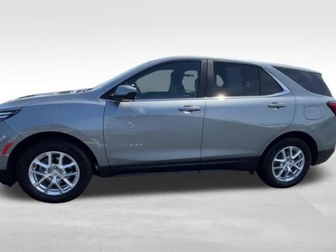 Certified 2024 Chevrolet Equinox LT FWD image 3