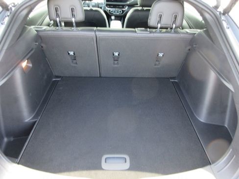 Certified 2024 Buick Envista Sport Touring w/ Convenience I Package FWD image 12