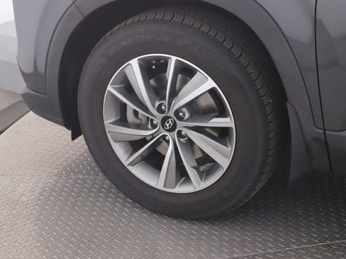 Used 2020 Hyundai Santa Fe SEL w/ Convenience + Premium Package FWD image 13