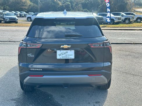 New 2026 Chevrolet Equinox LT image 3