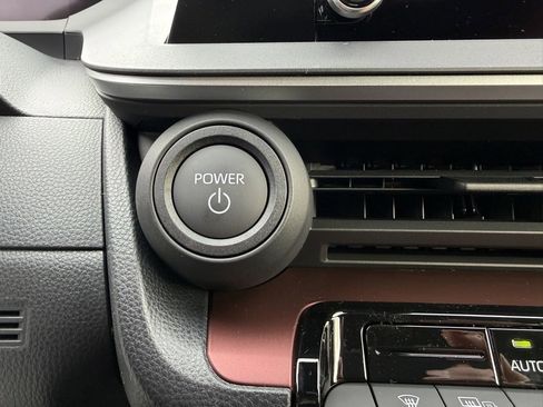 New 2026 Toyota Prius Plug-In Hybrid image 26