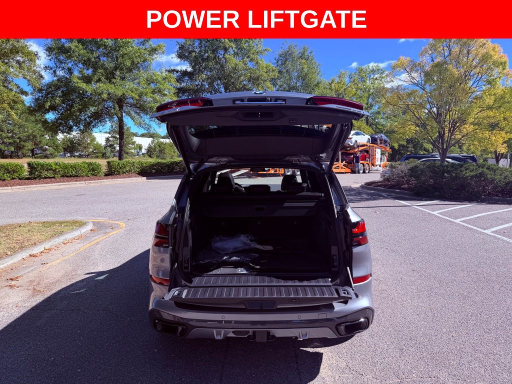 Used 2025 BMW X5 xDrive40i w/ M Sport Package AWD/4WD image 7