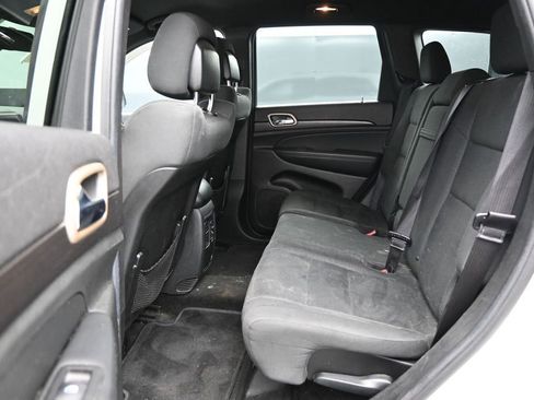 Used 2014 Jeep Grand Cherokee Laredo w/ Quick Order Package 23E AWD/4WD image 23