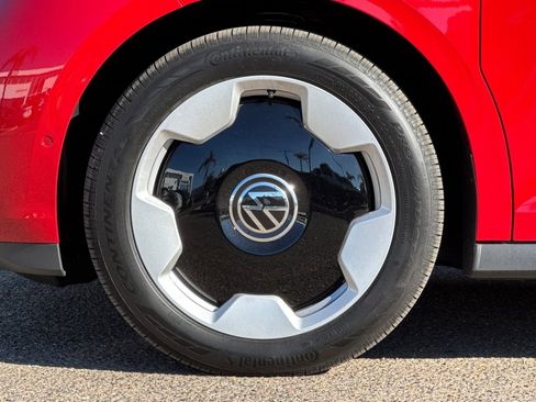 New 2025 Volkswagen ID. Buzz Pro S Plus image 27