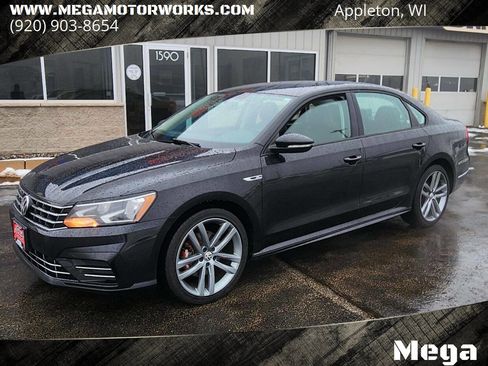 Used 2018 Volkswagen Passat 2.0T R-Line image 4