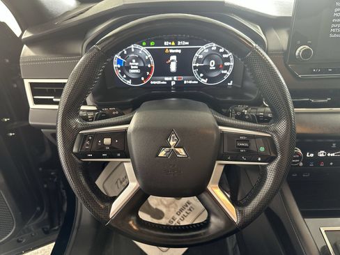 Used 2024 Mitsubishi Outlander SEL Black Edition AWD/4WD image 14