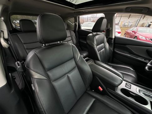Used 2019 Nissan Murano S image 42