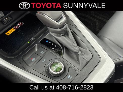 Certified 2025 Toyota RAV4 XSE w/ Advanced Technology Package image 26