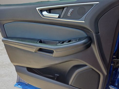 Used 2022 Ford Edge SEL w/ Sport Appearance Package AWD/4WD image 14