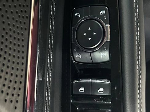 Used 2024 Lincoln Corsair AWD w/ Equipment Group 101A image 39