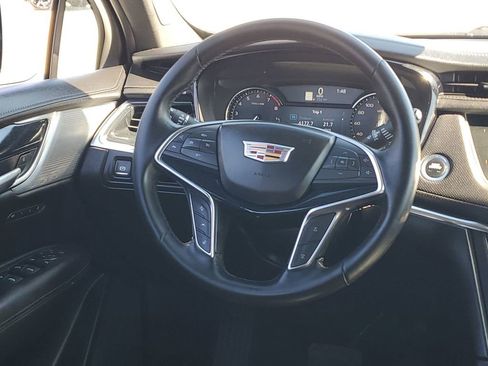 Used 2025 Cadillac XT5 Premium Luxury image 25