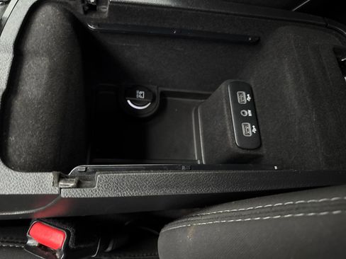 Used 2018 Dodge Charger SXT w/ Blacktop Package image 26