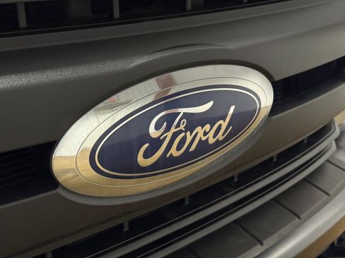 Used 2018 Ford F250 XL w/ Power Equipment Group image 15