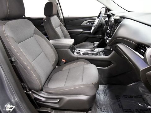 Used 2021 Chevrolet Traverse LS AWD/4WD image 18