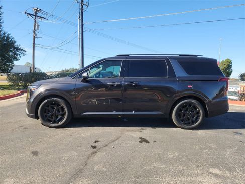 New 2026 Kia Carnival SX Prestige image 4