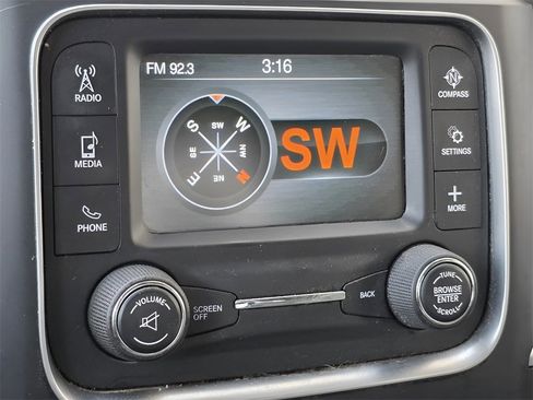 Used 2015 RAM 1500 Classic SLT image 29