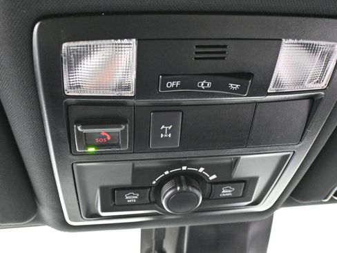 Used 2021 Toyota Tacoma TRD Off-Road image 26