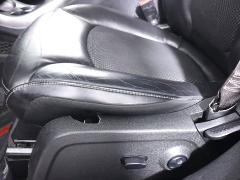 Used 2019 Dodge Journey Crossroad w/ Driver Convenience Group AWD/4WD image 25