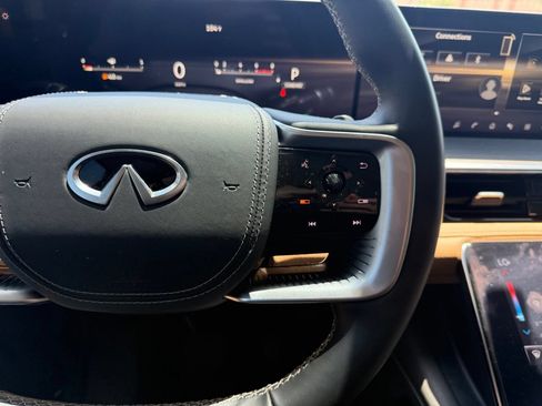 Certified 2025 INFINITI QX80 Sensory AWD/4WD image 19