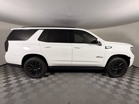 Used 2021 GMC Yukon AT4 w/ AT4 Premium Package AWD/4WD image 9