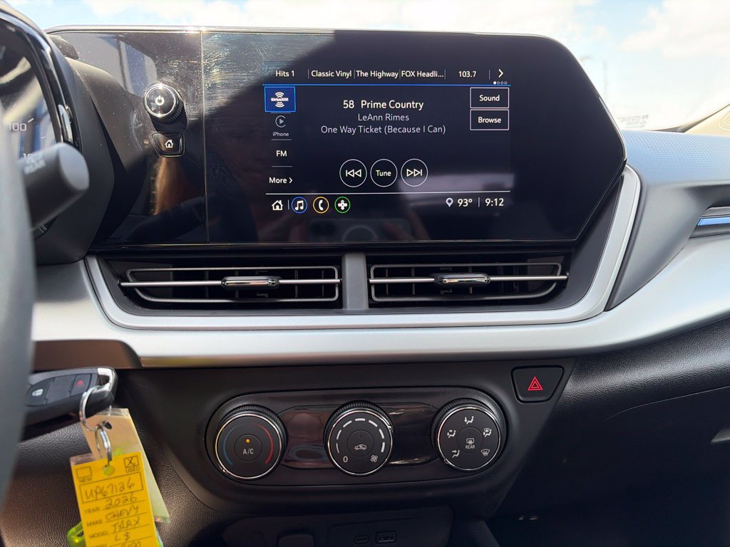 Used 2026 Chevrolet Trax LS FWD image 27