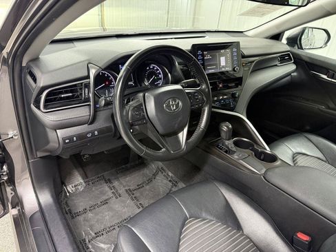 Used 2021 Toyota Camry SE FWD image 13