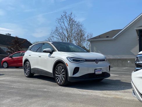 Certified 2024 Volkswagen ID.4 S image 1